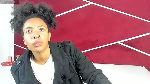 Snapshot of CarlaMarcuzzi chatting on January 14, 8:34 pm CarlaMarcuzzi online show from January 14, 8:34 pm