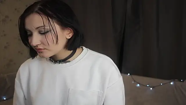 DollyWitch online show from January 12, 2:46 pm