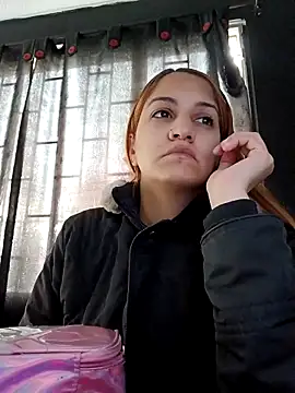 Snapshot of Ruby_hott chatting on February 3, 12:32 pm Ruby hott online show from February 3, 12:32 pm