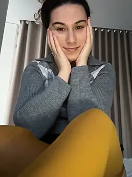 joanaguerreiru online show from March 30, 7:04 pm