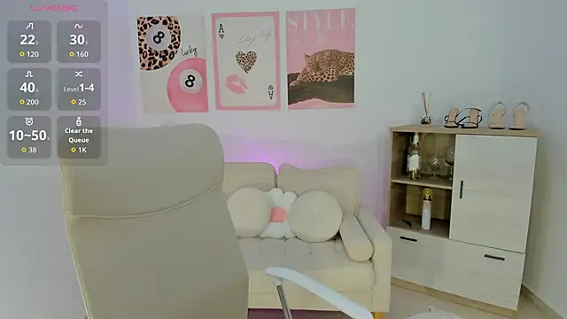 Sussan Monroe online show from March 17, 12:30 pm