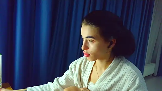 Vlada Elfie online show from March 25, 7:35 pm