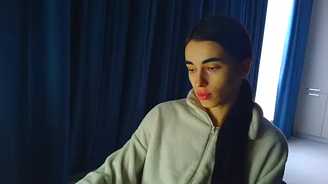 Vlada Elfie online show from February 26, 1:00 pm