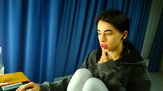 Vlada Elfie online show from March 14, 5:41 pm