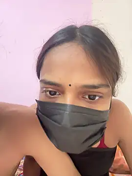 Snapshot of cupid_heart00 chatting on January 18, 8:07 am cupid heart00 online show from January 18, 8:07 am