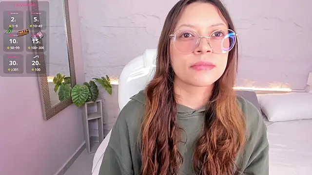 lanna 18  online show from May 14, 11:40 am