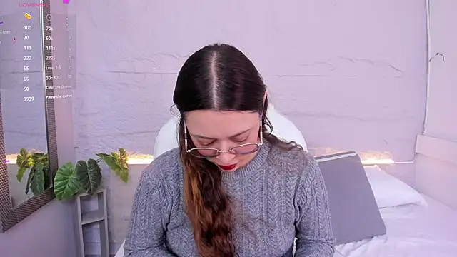 lanna 18  online show from May 6, 11:58 am