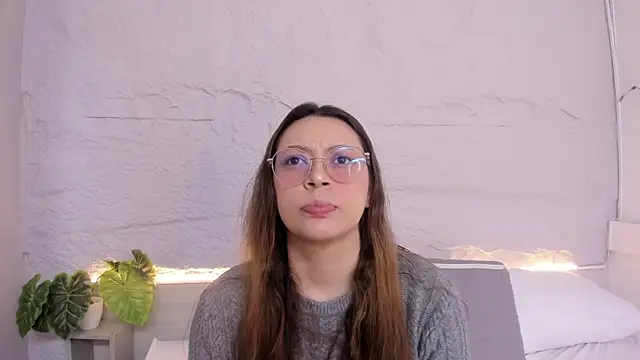 lanna 18  online show from March 21, 11:36 am