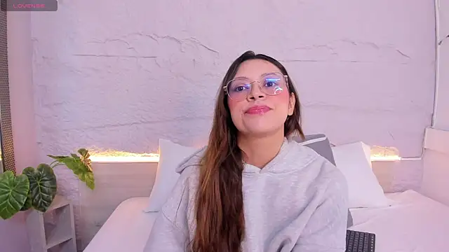 lanna 18  online show from February 23, 11:55 am