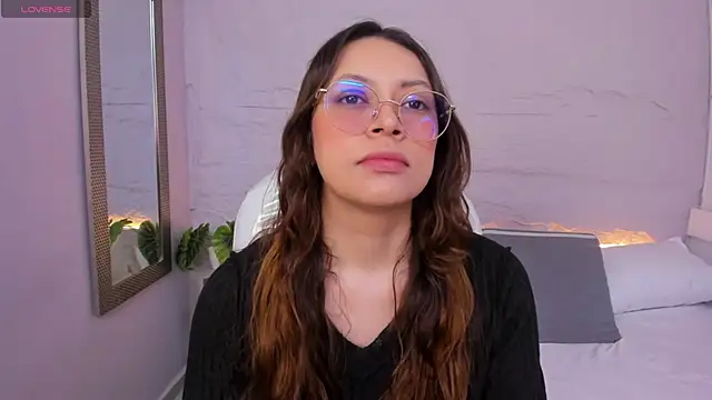 lanna 18  online show from May 30, 11:38 am