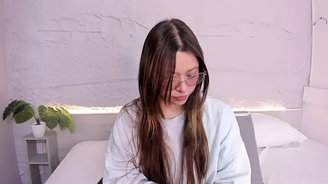 lanna 18  online show from March 25, 11:53 am