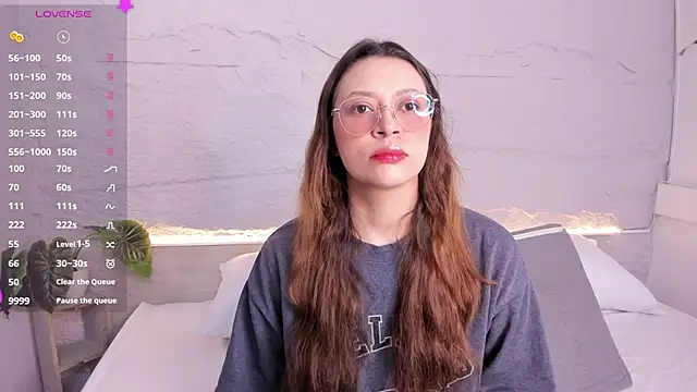 lanna 18  online show from March 4, 11:40 am