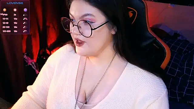PixelMiss online show from May 10, 10:22 pm
