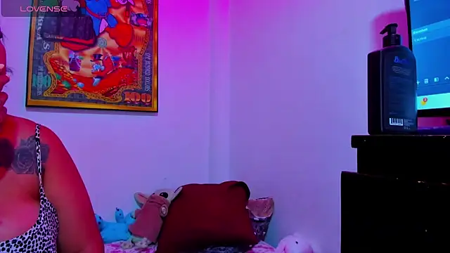 Ashley bigasss  online show from April 17, 6:22 pm