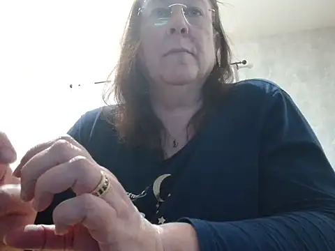 xmyriamx online show from February 26, 8:20 pm