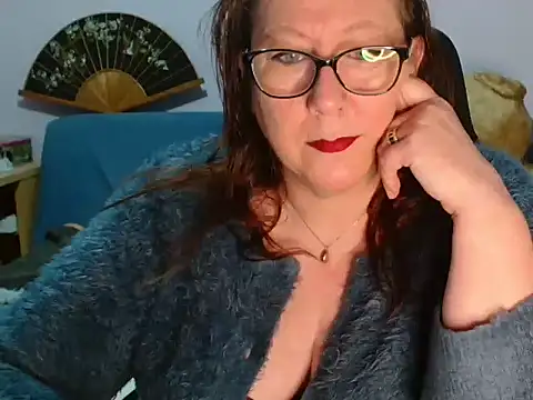 xmyriamx online show from March 8, 9:23 am