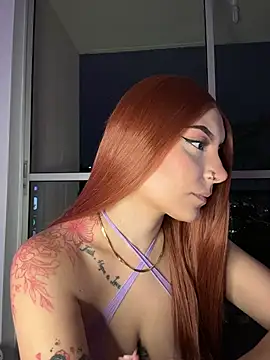 alesziarose  online show from March 4, 11:45 pm