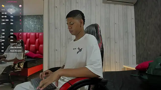  erick j online show from April 7, 7:59 pm