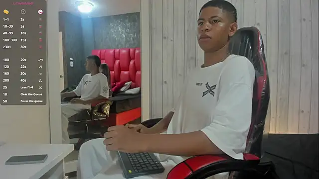  erick j online show from April 5, 8:37 pm