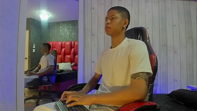  erick j online show from March 29, 8:10 pm