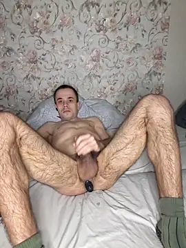 Snapshot of TvoY_bOy1 chatting on April 19, 6:10 pm TvoY bOy1 online show from April 19, 6:10 pm