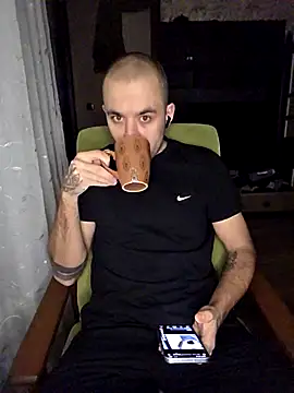 Snapshot of TvoY_bOy1 chatting on January 19, 4:11 pm TvoY bOy1 online show from January 19, 4:11 pm