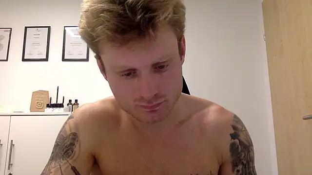 Fitlover1994 online show from January 9, 7:48 am