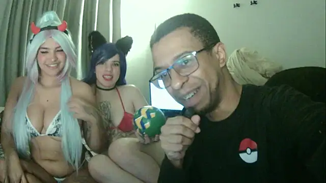 Snapshot of MorangoCChoc chatting on June 20, 1:43 am MorangoCChoc online show from June 20, 1:43 am