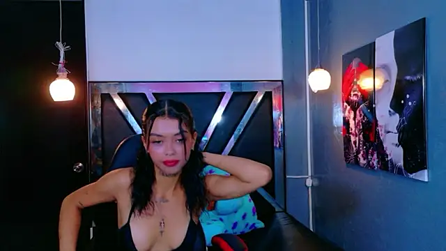 Natassha Teen online show from January 8, 8:04 pm