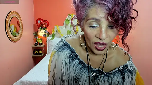 Dalila Najjar  online show from April 6, 2:40 pm