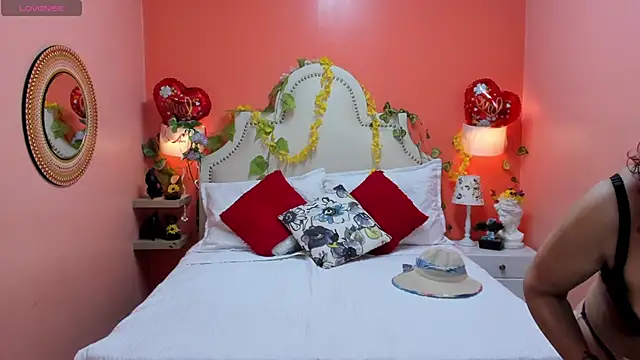 Dalila Najjar  online show from April 12, 2:20 pm