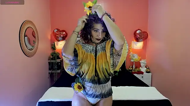 Snapshot of Dalila_Najjar_ chatting on July 16, 2:47 pm Dalila Najjar online show from July 16, 2:47 pm