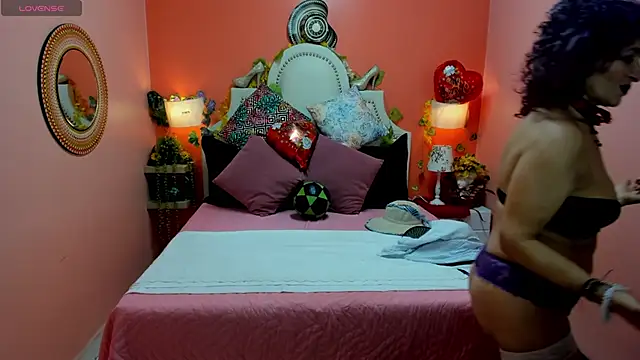 Snapshot of Dalila_Najjar_ chatting on June 9, 2:51 pm Dalila Najjar online show from June 9, 2:51 pm
