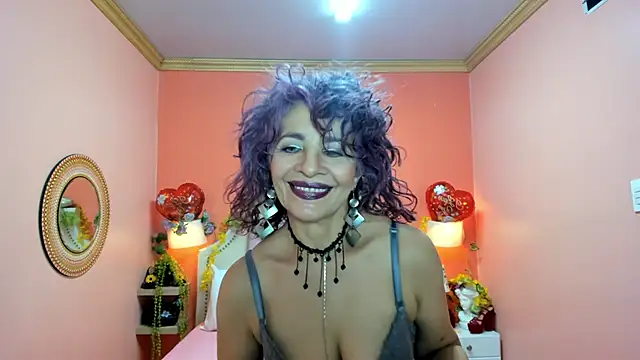Snapshot of Dalila_Najjar_ chatting on May 25, 2:38 pm Dalila Najjar online show from May 25, 2:38 pm