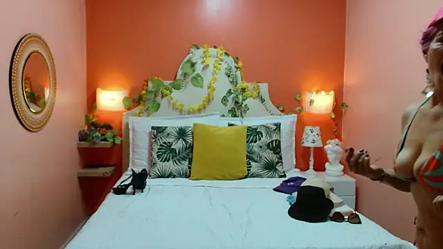 Dalila Najjar  online show from February 7, 2:36 pm