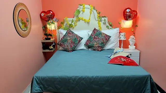 Dalila Najjar  online show from March 26, 2:26 pm