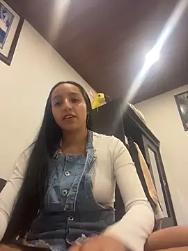 Snapshot of Eve_Ritz chatting on February 25, 4:23 am Eve Ritz online show from February 25, 4:23 am