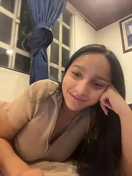 Snapshot of Eve_Ritz chatting on February 19, 4:31 am Eve Ritz online show from February 19, 4:31 am