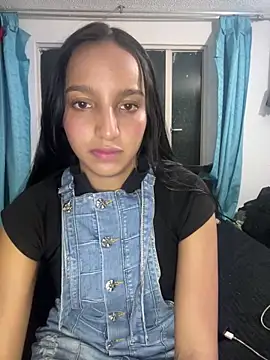 Snapshot of Eve_Ritz chatting on February 9, 3:26 am Eve Ritz online show from February 9, 3:26 am