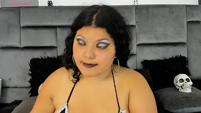 Jessica Beltrann online show from April 14, 7:52 pm