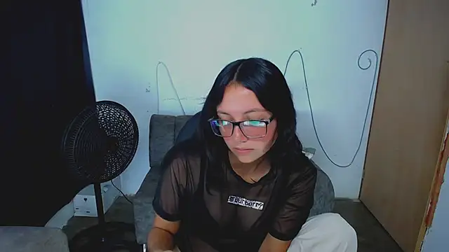 Julieta 26  online show from February 5, 1:29 pm