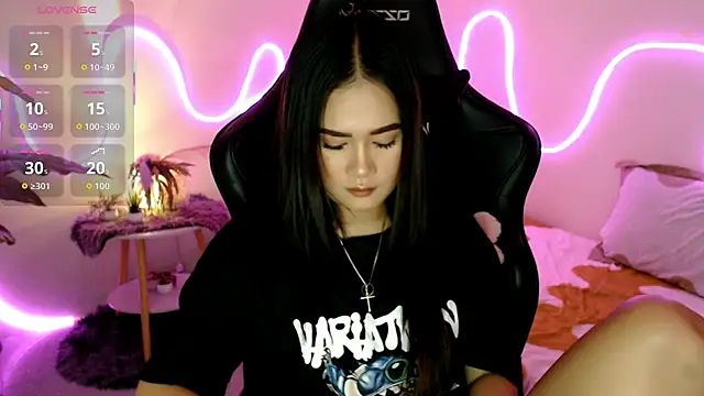 simplykhate online show from June 25, 1:47 am