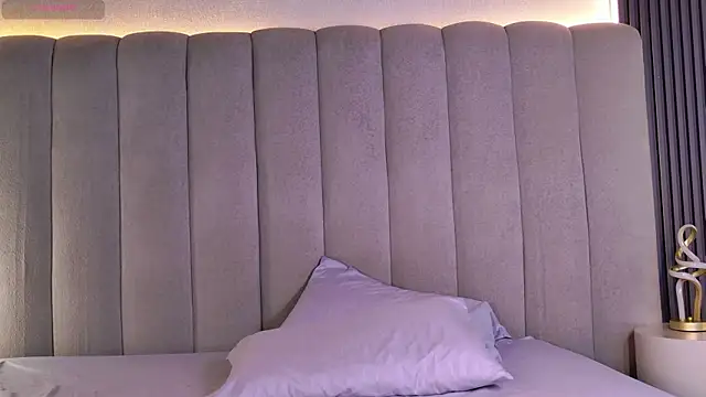 Snapshot of Kimi_Hotdrip chatting on January 7, 5:12 am Kimi Hotdrip online show from January 7, 5:12 am