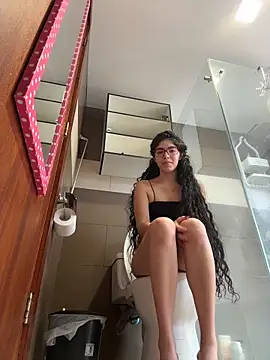 dani bela online show from February 21, 9:39 pm