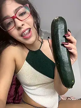 dani bela online show from April 14, 1:54 am