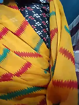 Snapshot of Queen_chayna chatting on June 2, 2:44 am Queen chayna online show from June 2, 2:44 am