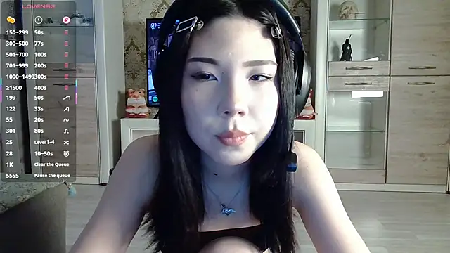 AprilOnilll online show from February 20, 12:07 pm