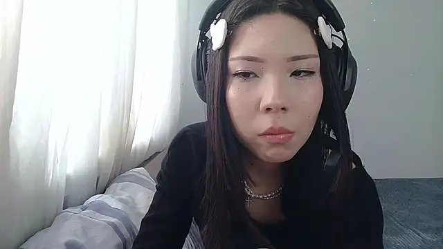 Snapshot of AprilOnilll chatting on January 10, 9:26 am AprilOnilll online show from January 10, 9:26 am