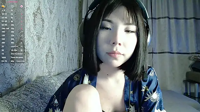 AprilOnilll online show from March 20, 5:14 pm