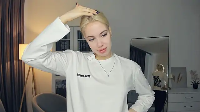 beauty cutiepie online show from January 10, 7:58 am